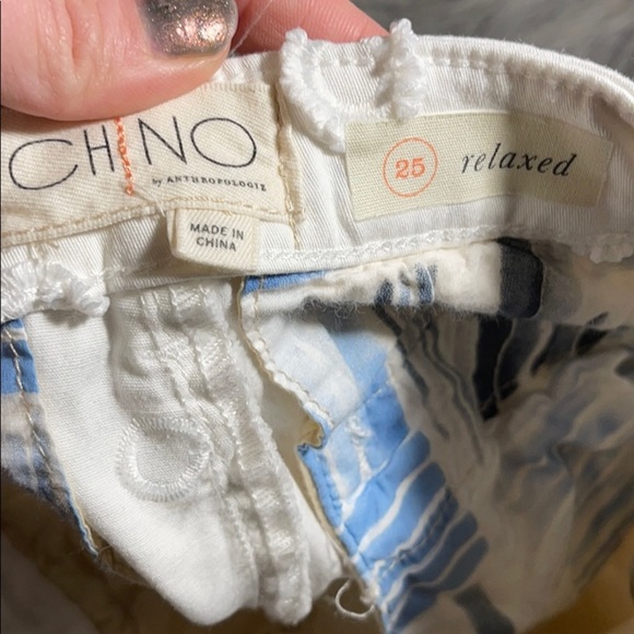 New Chino Anthropologie Embroidered shorts - Picture 7 of 7